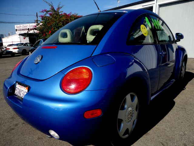 Volkswagen New Beetle SE Crew Cab 4WD FFV Coupe