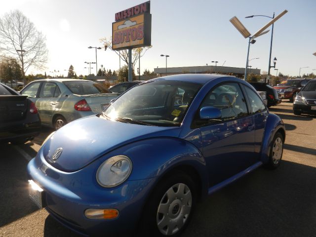Volkswagen New Beetle 2000 photo 4