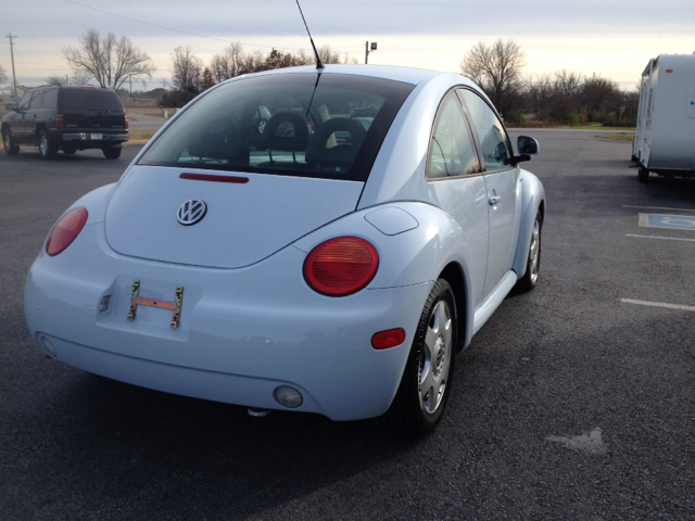 Volkswagen New Beetle Quad Cab 4x2 Shortbox XLT Hatchback