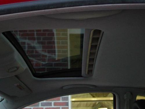 Volkswagen New Beetle 2000 photo 2