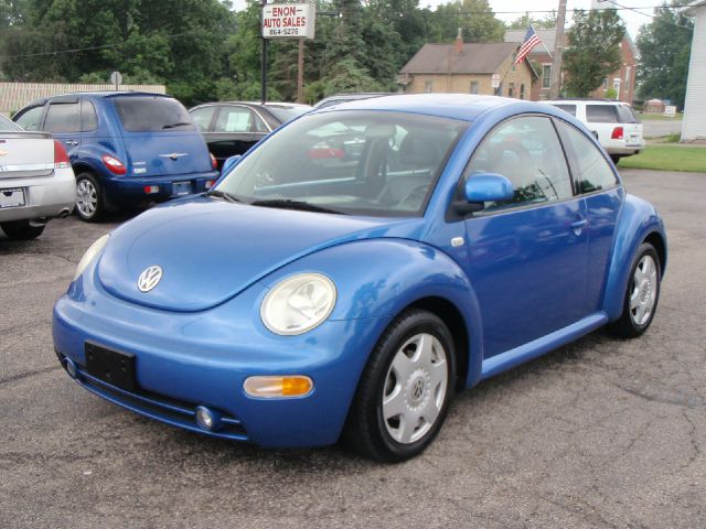 Volkswagen New Beetle 2000 photo 4