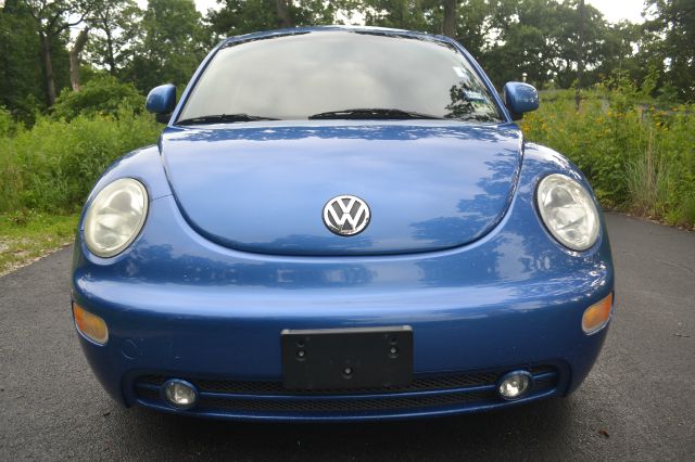 Volkswagen New Beetle 2000 photo 4