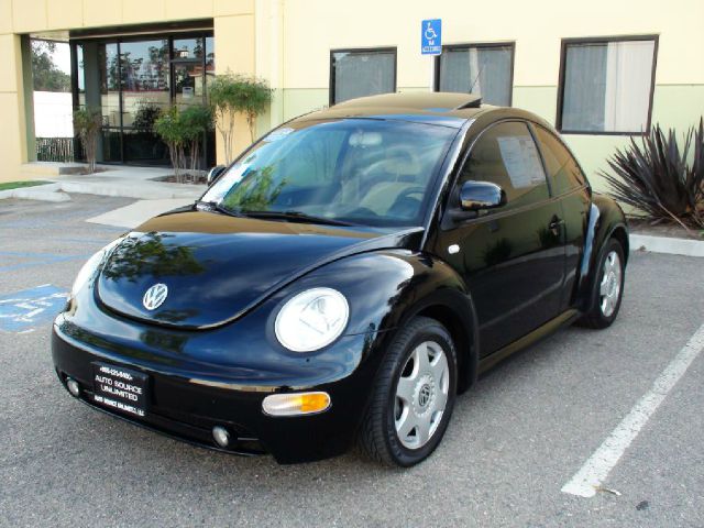 Volkswagen New Beetle 2000 photo 4