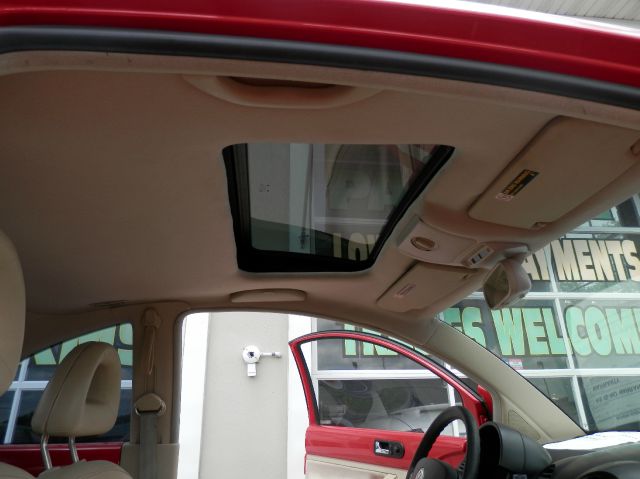 Volkswagen New Beetle 2000 photo 6