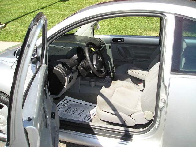 Volkswagen New Beetle Quad Cab 4x2 Shortbox XLT Hatchback