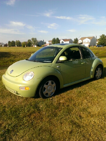 Volkswagen New Beetle 2000 photo 2
