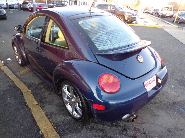 Volkswagen New Beetle 2000 photo 2