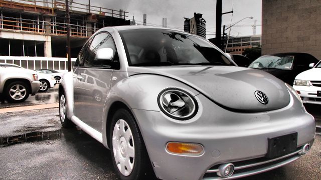 Volkswagen New Beetle 2000 photo 4
