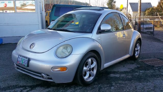 Volkswagen New Beetle 2000 photo 4