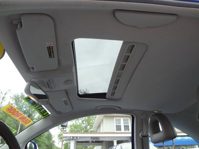 Volkswagen New Beetle 2000 photo 4