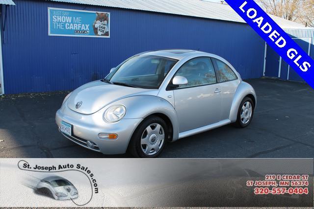 Volkswagen New Beetle 2000 photo 4