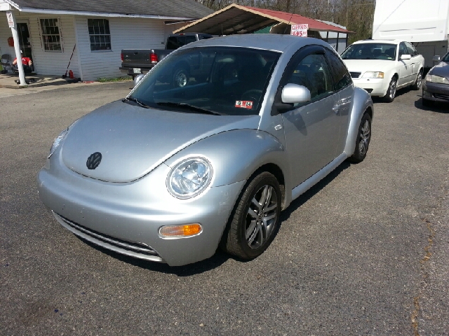 Volkswagen New Beetle 2000 photo 3