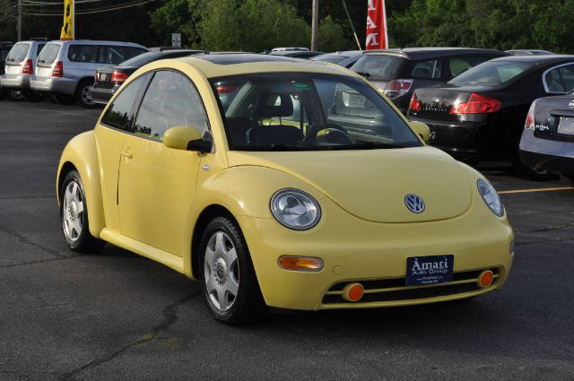 Volkswagen New Beetle 2001 photo 6
