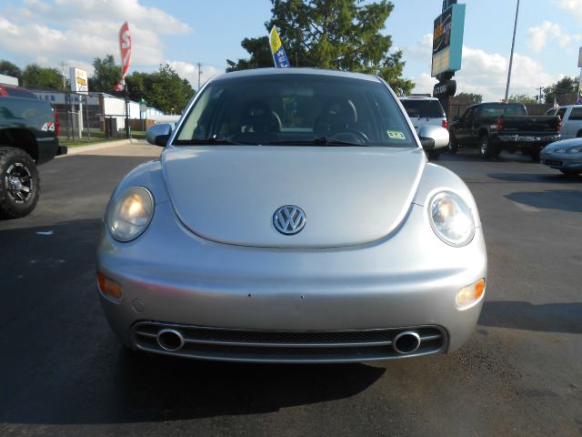 Volkswagen New Beetle 2001 photo 2