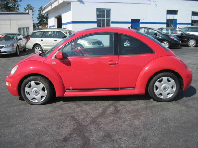 Volkswagen New Beetle 2001 photo 4