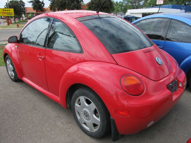 Volkswagen New Beetle SE Crew Cab 4WD FFV Hatchback