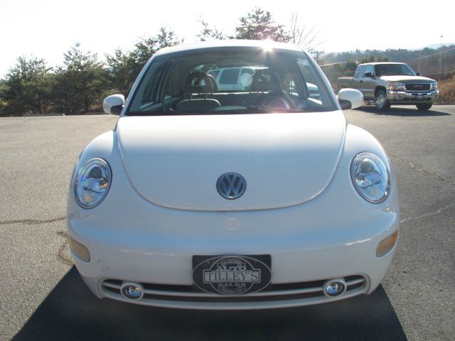Volkswagen New Beetle 2001 photo 0