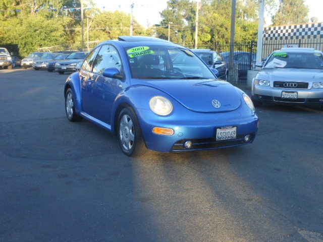Volkswagen New Beetle 2001 photo 3