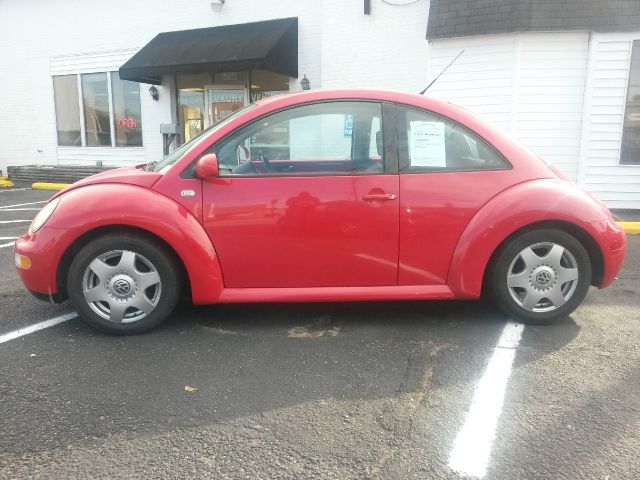 Volkswagen New Beetle 2001 photo 2