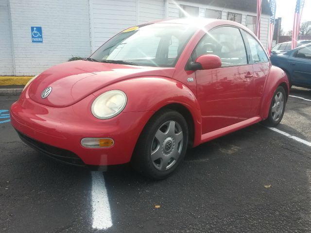 Volkswagen New Beetle 2001 photo 3