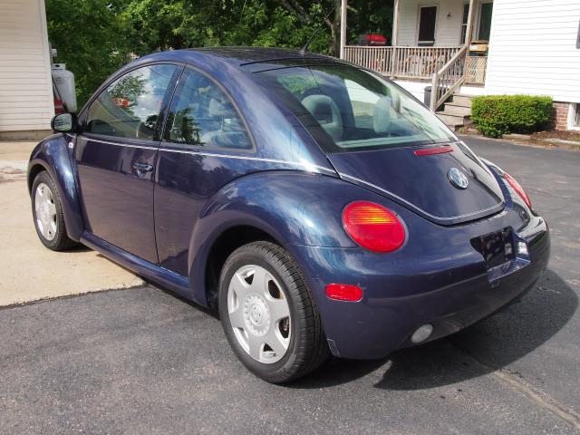 Volkswagen New Beetle 2001 photo 2