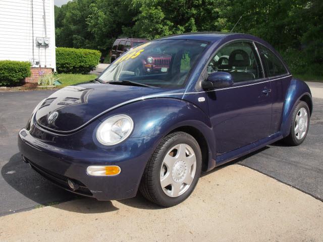 Volkswagen New Beetle 2001 photo 3