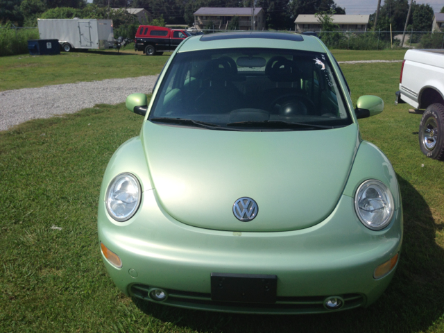 Volkswagen New Beetle 2001 photo 3