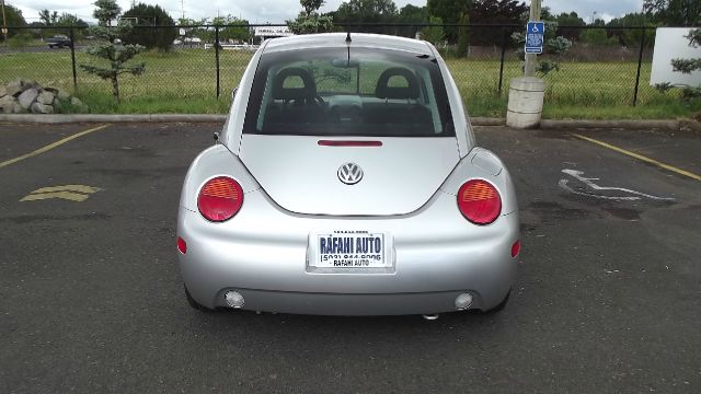 Volkswagen New Beetle 2001 photo 1