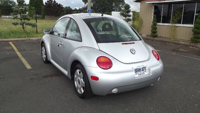 Volkswagen New Beetle 2001 photo 3