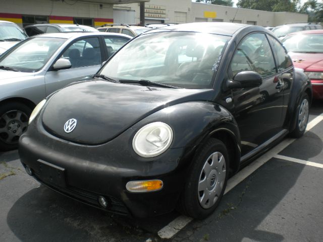 Volkswagen New Beetle 2001 photo 2