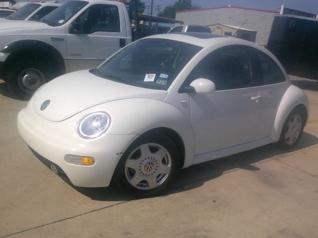 Volkswagen New Beetle 2001 photo 2