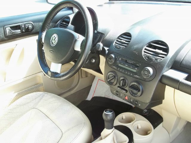 Volkswagen New Beetle Quad Cab 4x2 Shortbox XLT Hatchback