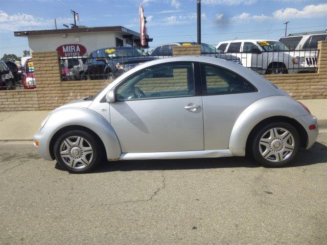 Volkswagen New Beetle 2001 photo 0