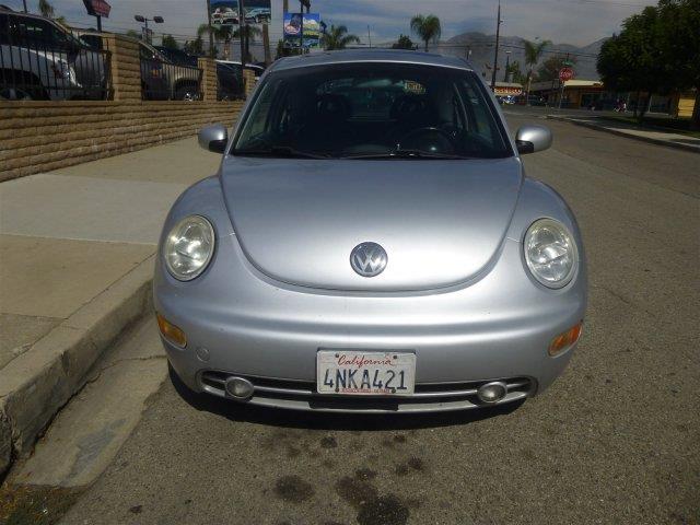Volkswagen New Beetle 2001 photo 2