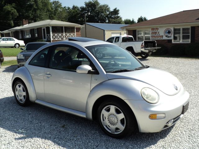 Volkswagen New Beetle King Cab 4WD Hatchback