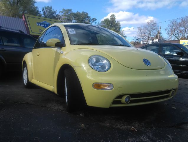 Volkswagen New Beetle 2001 photo 3