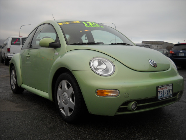 Volkswagen New Beetle 2001 photo 2