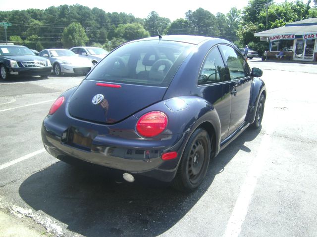 Volkswagen New Beetle 2001 photo 4