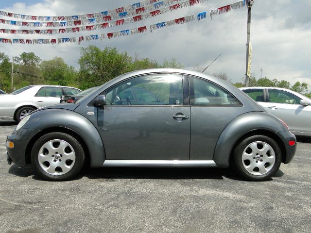 Volkswagen New Beetle 2002 photo 2