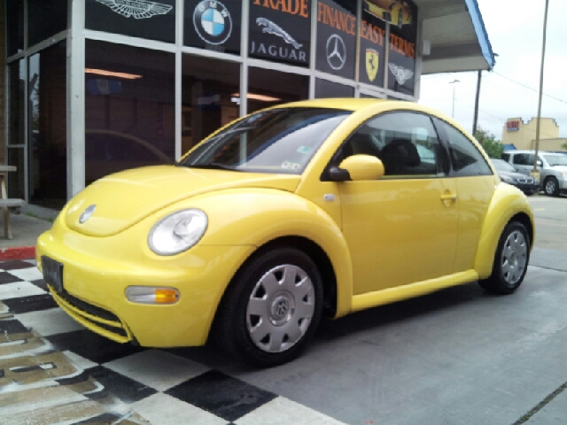 Volkswagen New Beetle 2002 photo 1