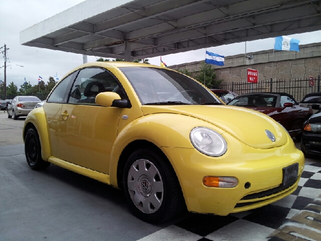 Volkswagen New Beetle 2002 photo 3