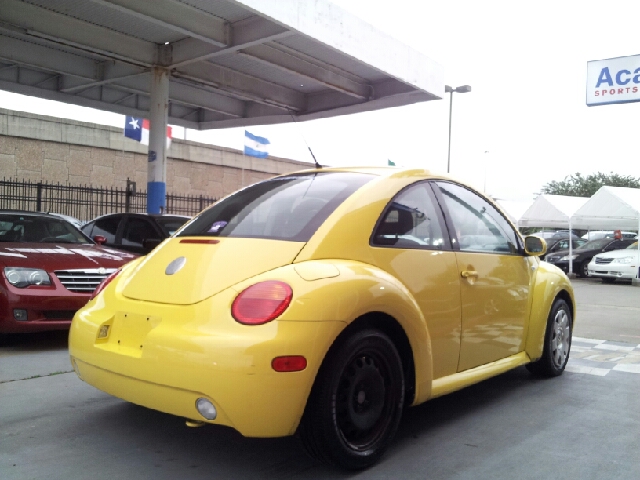 Volkswagen New Beetle 2002 photo 4