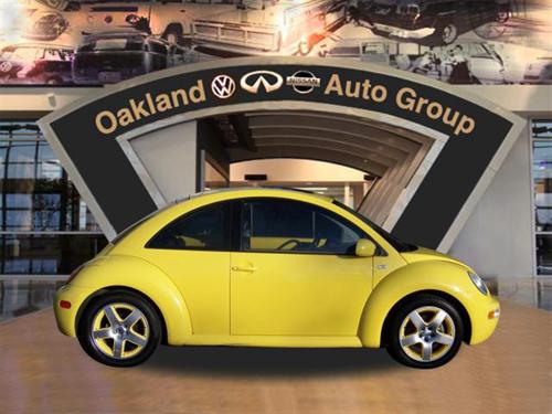 Volkswagen New Beetle FWD 4dr Sport Other