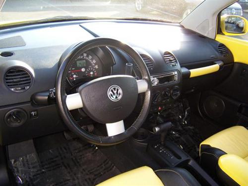 Volkswagen New Beetle 2002 photo 4
