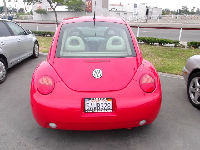Volkswagen New Beetle 2002 photo 3