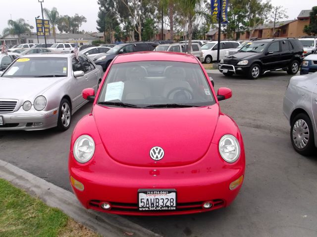 Volkswagen New Beetle 2002 photo 4
