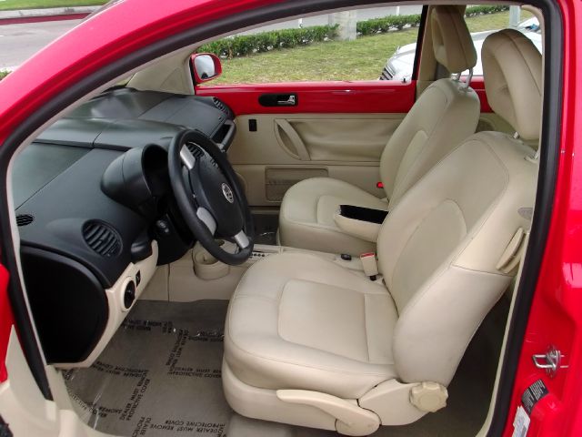 Volkswagen New Beetle 2002 photo 7