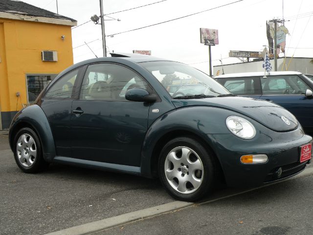 Volkswagen New Beetle 2002 photo 2