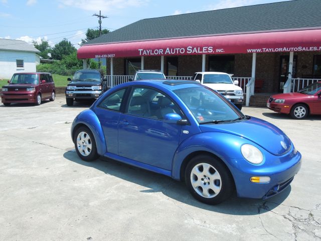 Volkswagen New Beetle 2002 photo 1