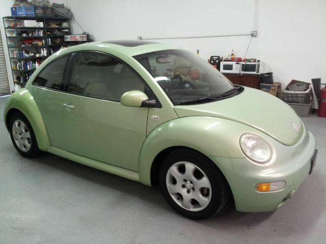 Volkswagen New Beetle 2002 photo 11
